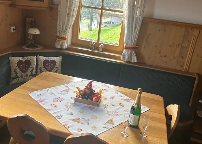 Semesterbostad Wellnessalmhaus *